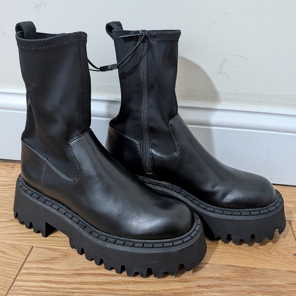 Zara Platform Chunky Boots Side Zipper Women's 39 Black Lug Boots - Picture 1 of 13